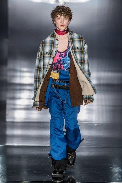 Look 39